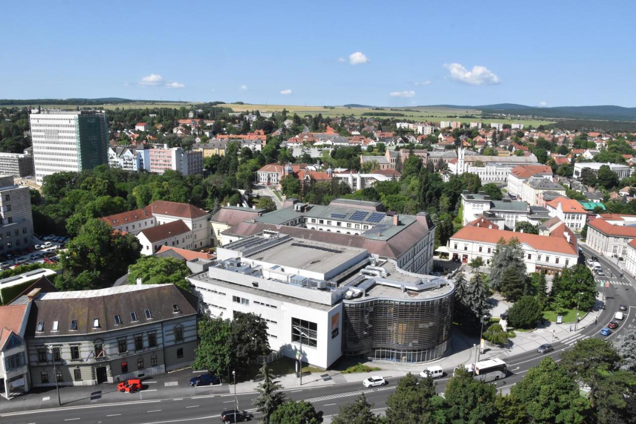 Panorama View Family Apartment Veszprem Exterior photo